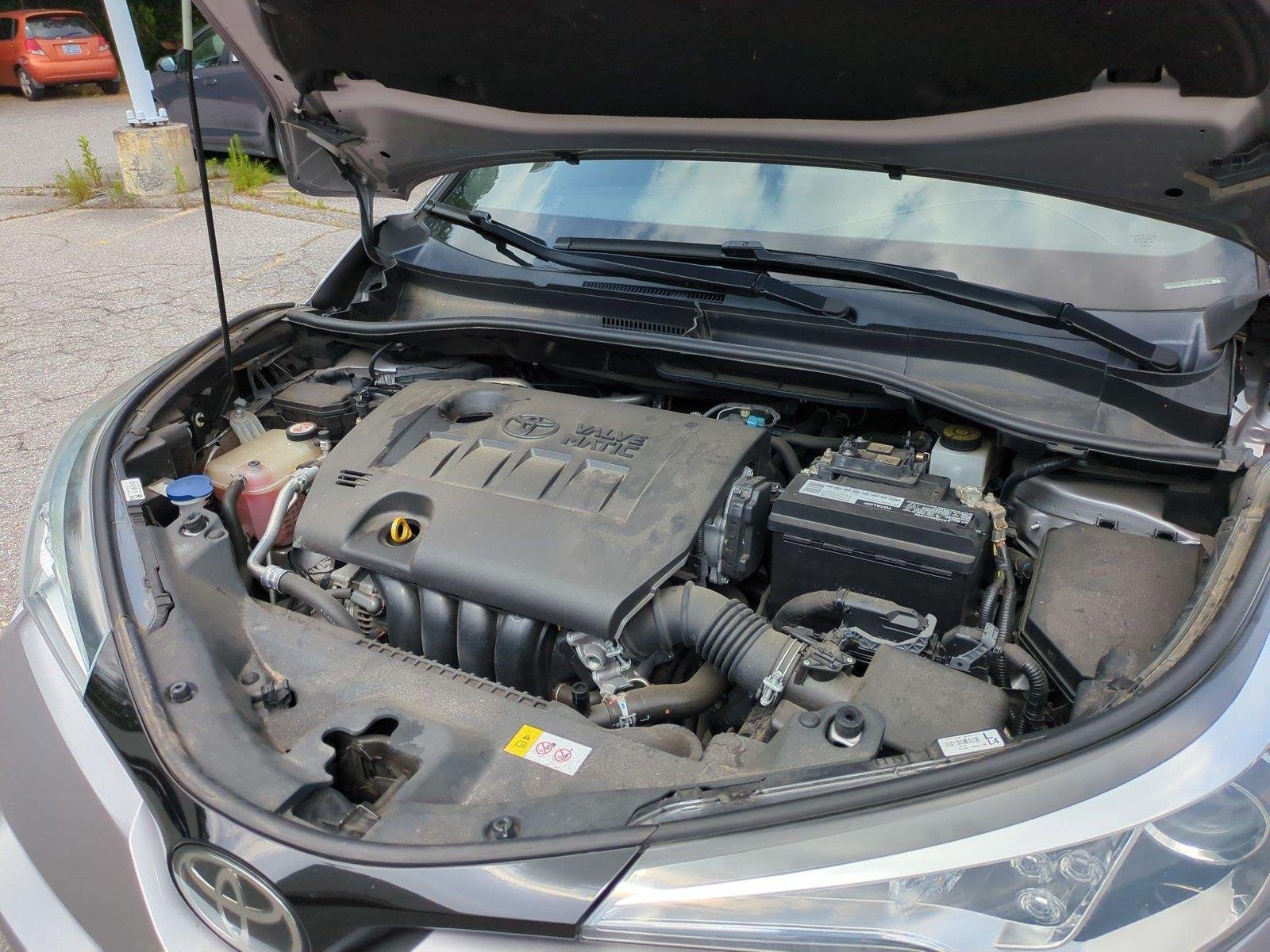 Used 2019 Silver Knockout Metallic Toyota XLE image 37