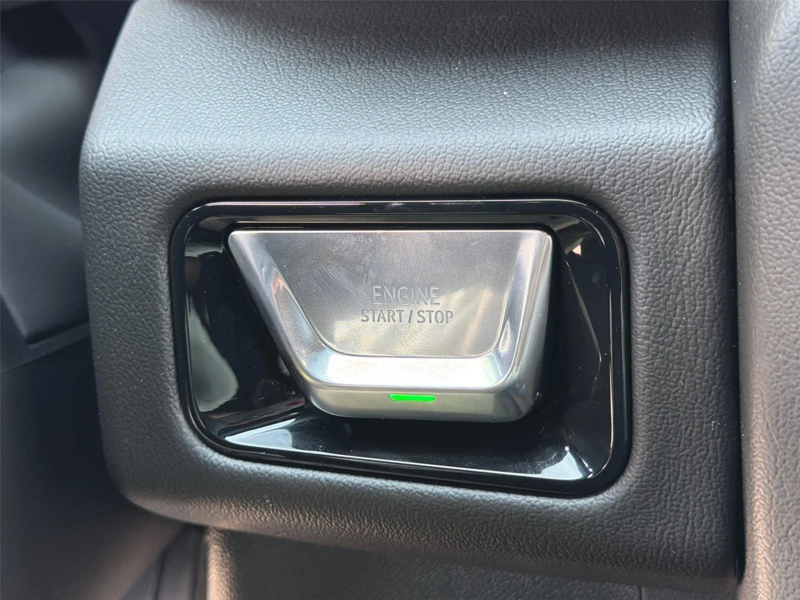New 2026 Glacier White Tricoat GMC Denali image 28