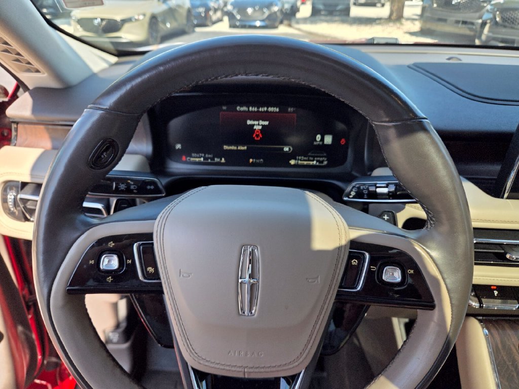 Used 2020 Red Lincoln Reserve image 27