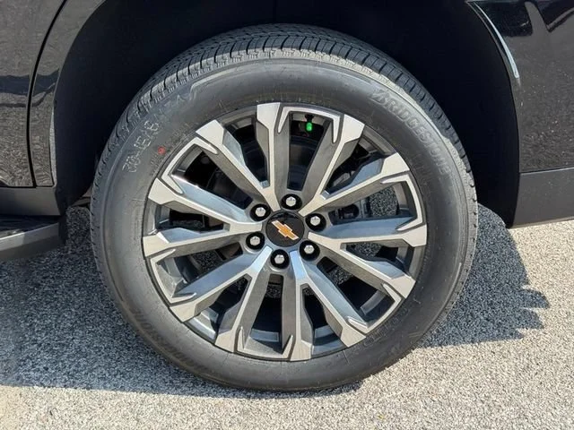 New 2026 Black Chevrolet High Country image 4