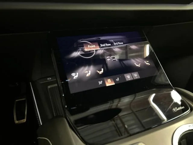 2027 Cadillac VISTIQ Luxury - Photo 16
