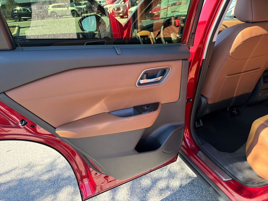 New 2026 Nissan Rogue Platinum 4D Sport Utility