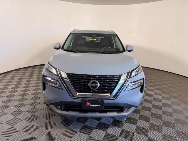 Certified Used 2021 Gray Nissan SL image 3