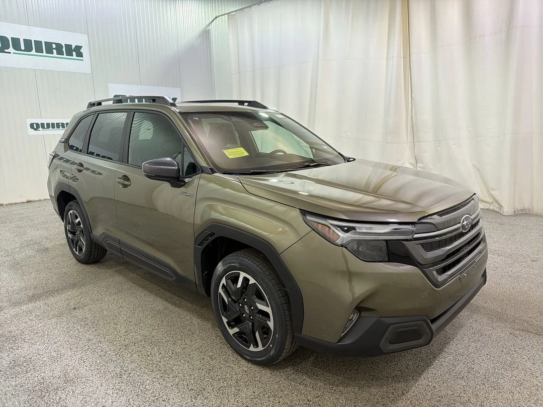 New 2026 Autumn Green Metallic Subaru Limited Hybrid image 3