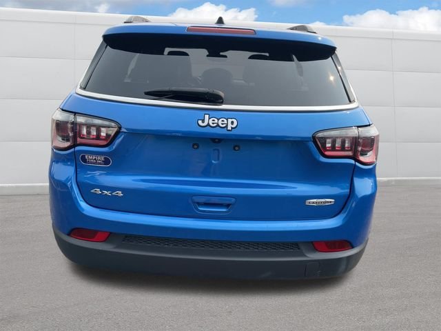 Certified Used 2024 Hydro Blue Pearlcoat Jeep Latitude image 4