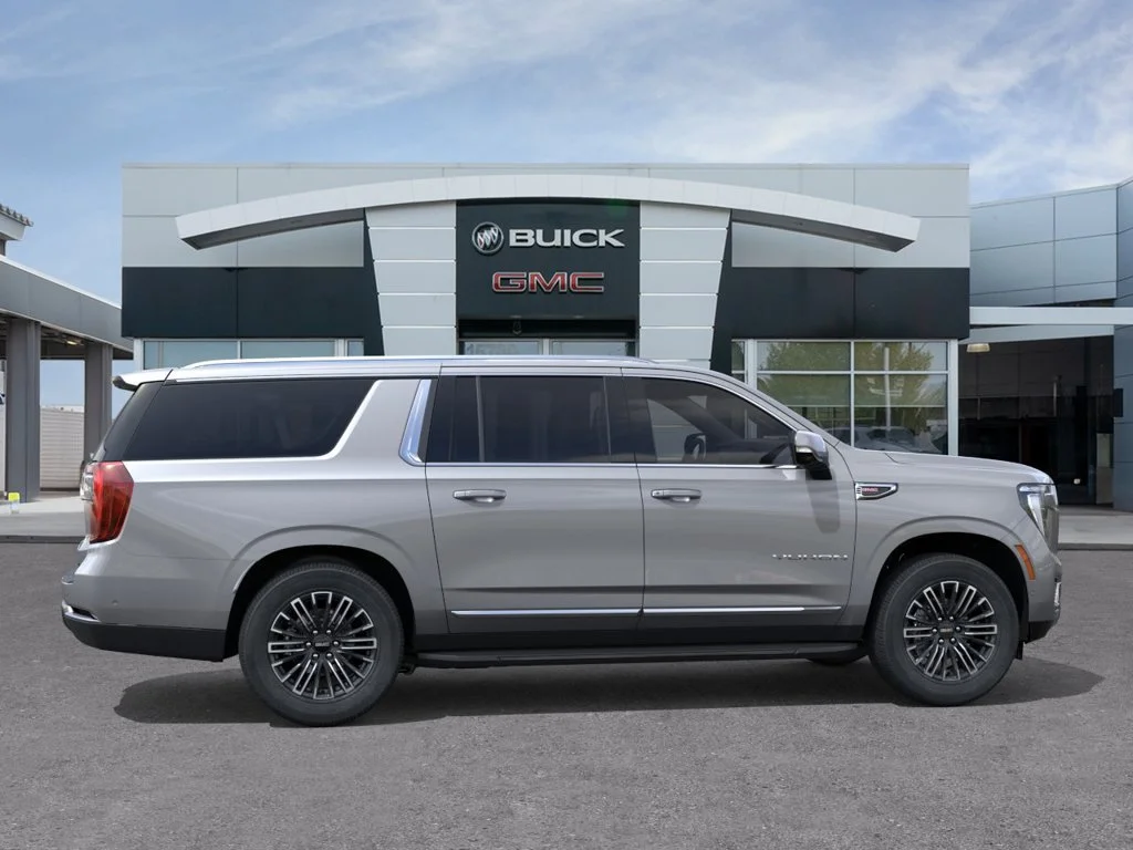 New 2026 Sterling Metallic GMC Elevation image 5