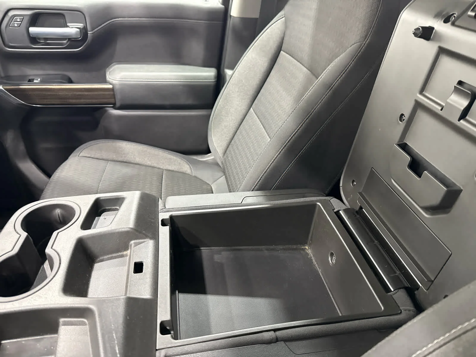 Used 2020 SUMMIT WHITE Chevrolet LT image 19
