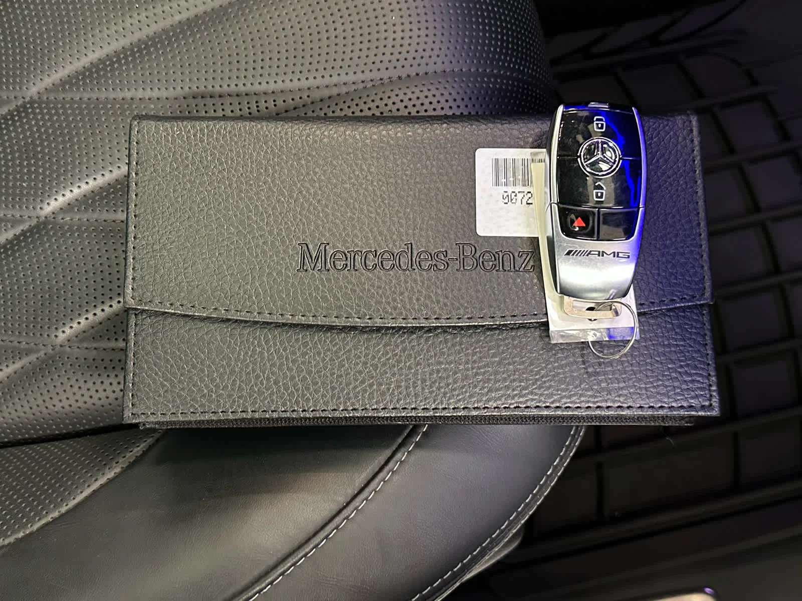 Used 2022 MANUFAKTUR Cardinal Red Metallic Mercedes-Benz AMG® G 63 image 42