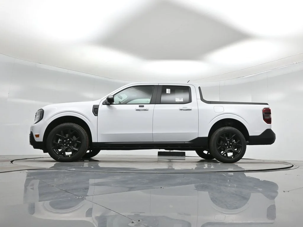 New 2026 Oxford White Ford Lariat image 51