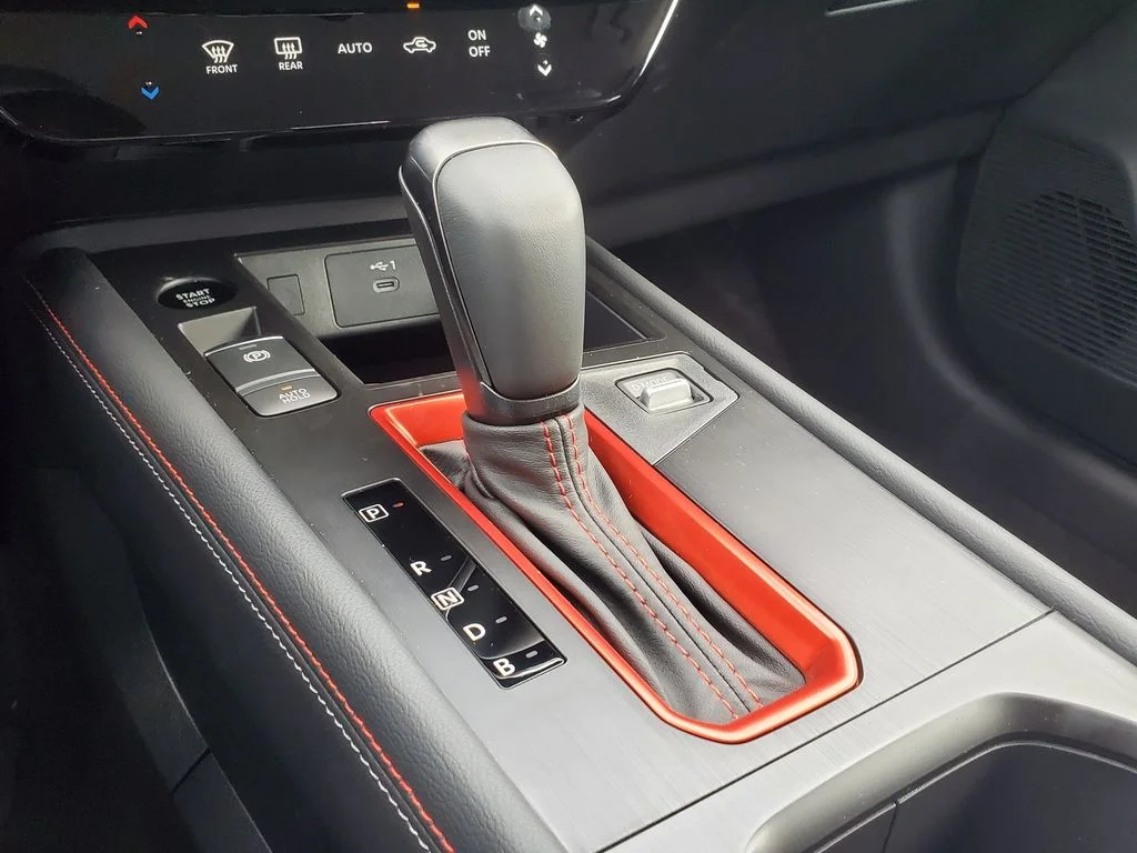 2026 Nissan KICKS SR - Photo 21