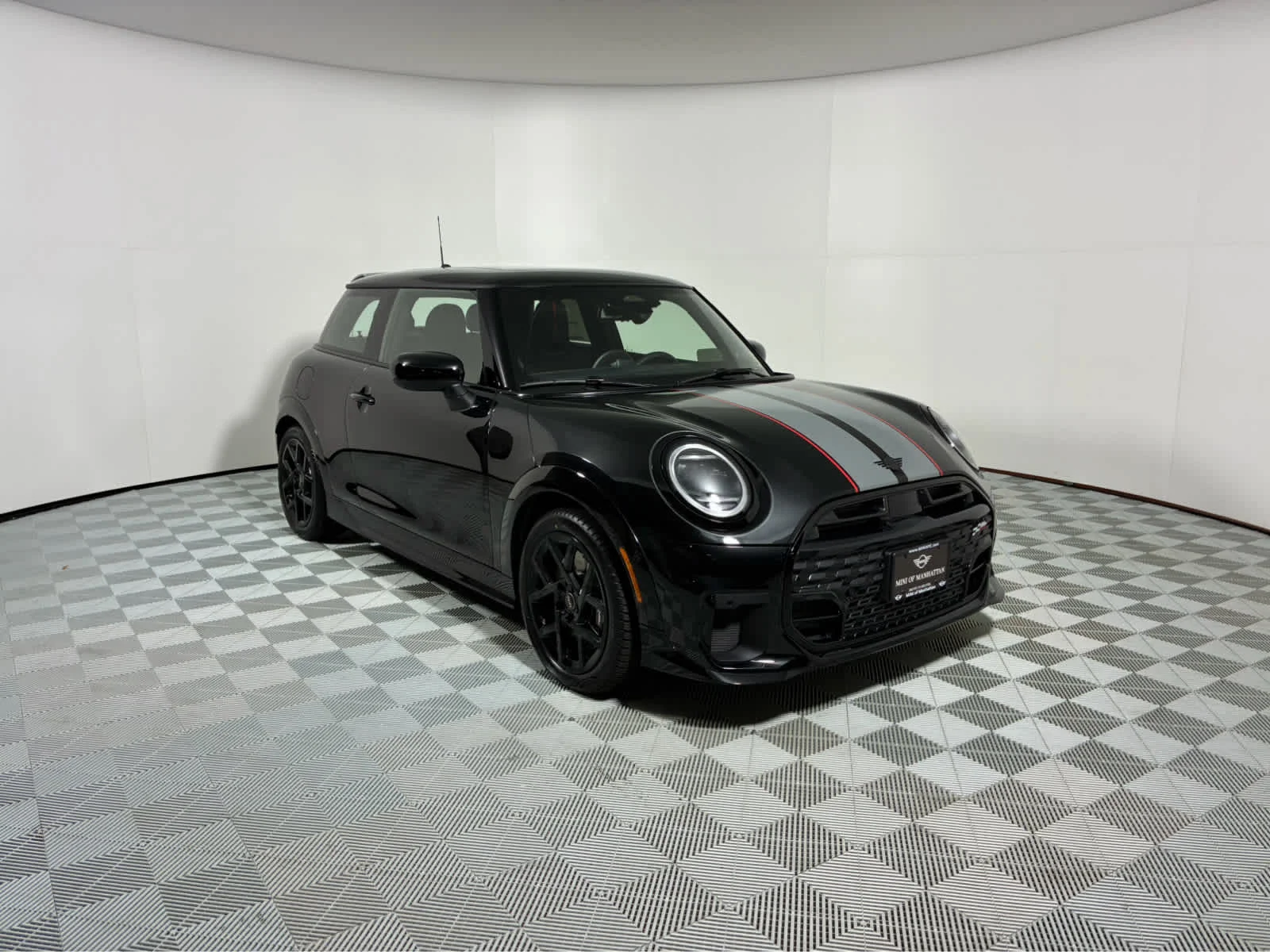 2026 MINI 2 Door Iconic