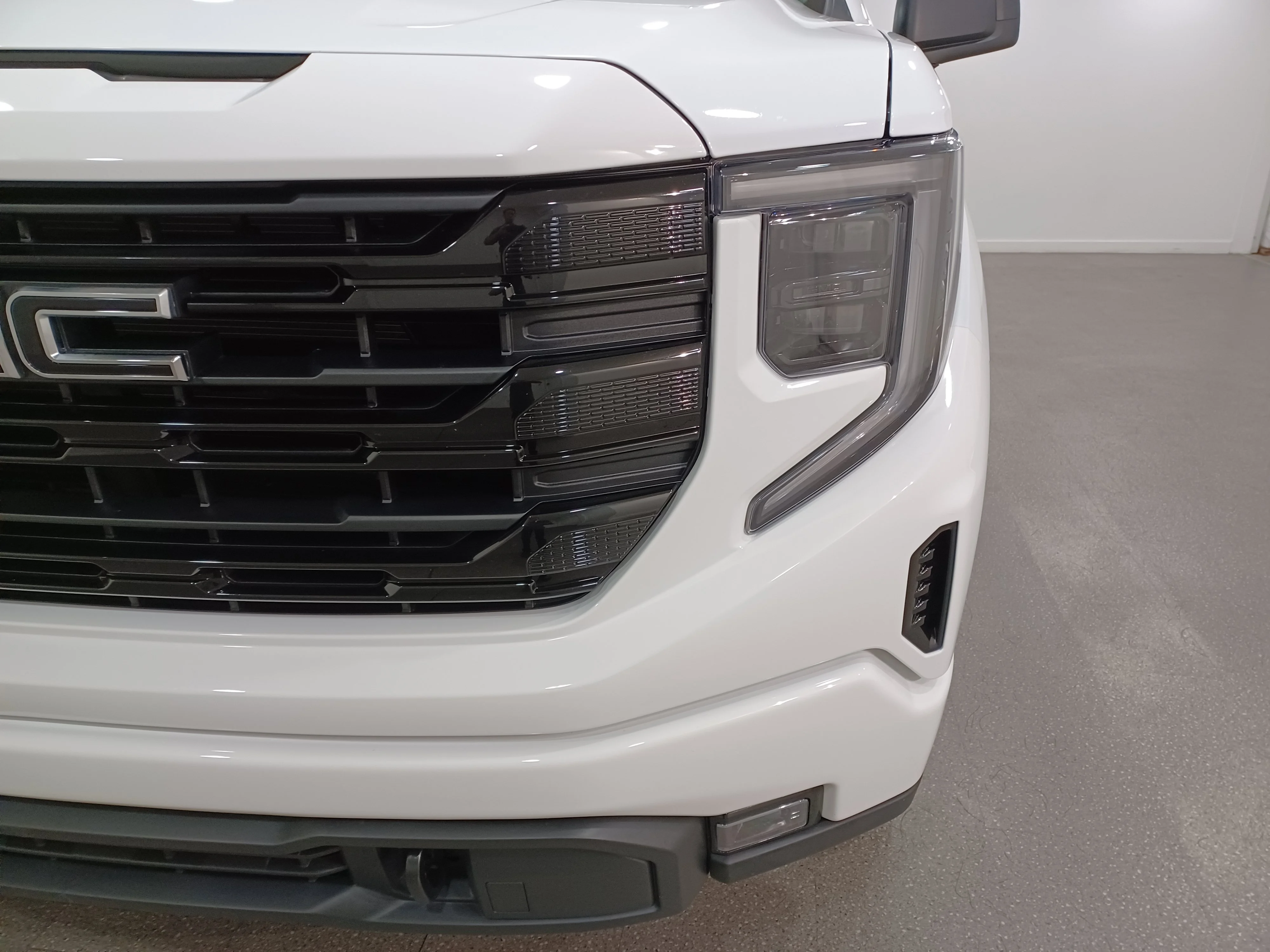 Certified Used 2024 Summit White GMC Elevation 4WD*6 Pass | Adaptive Cruise | Remote Start | Htd Seats | Park Assist | 6ft Box | Tow Pkg image 5