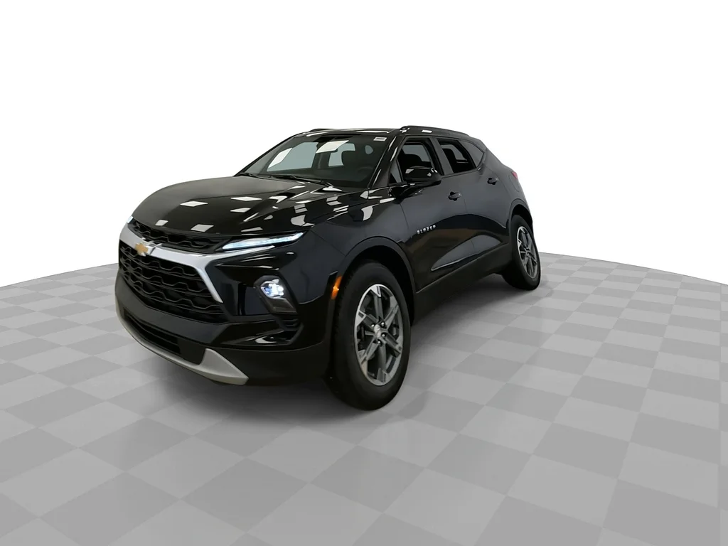 Used 2025 Black Chevrolet LT image 5
