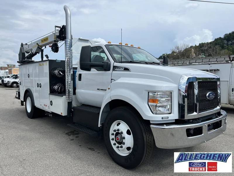 New 2025 Oxford White Ford F-750 SD Diesel Straight Frame image 4