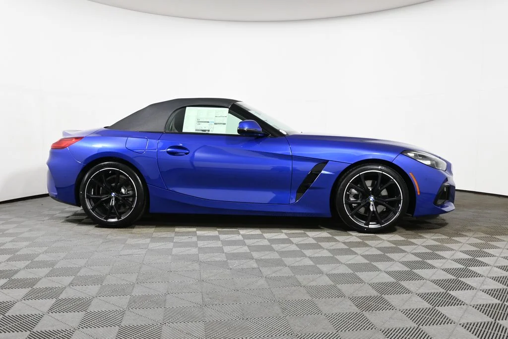 New 2026 Blue BMW sDrive30i image 8