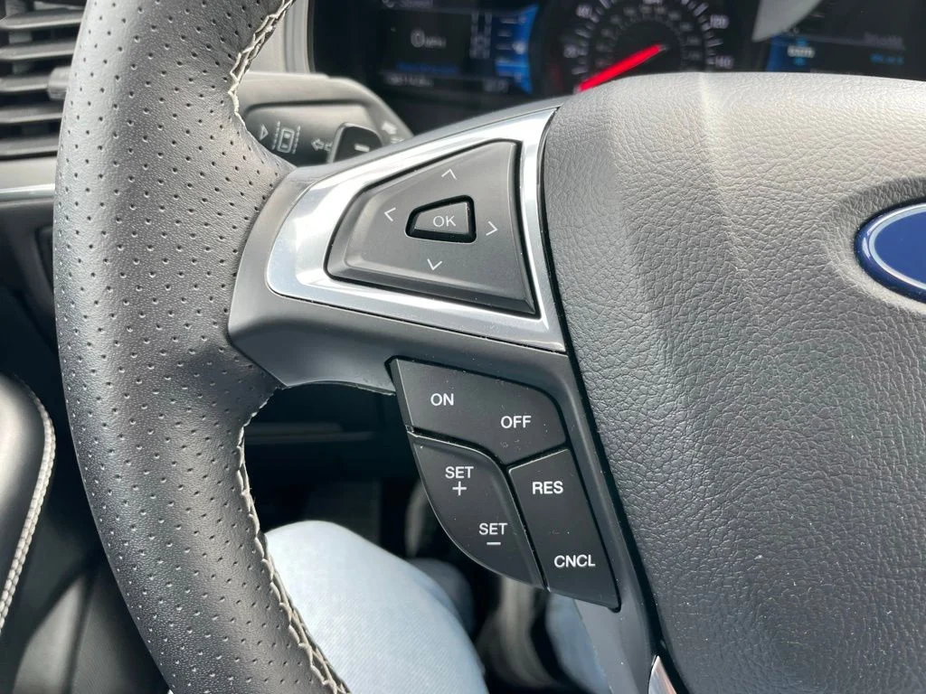 Used 2023 White Metallic Ford ST image 19