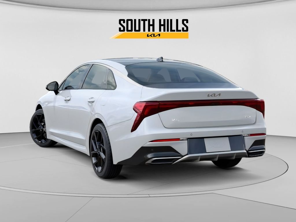 New 2026 White Kia GT-Line image 4