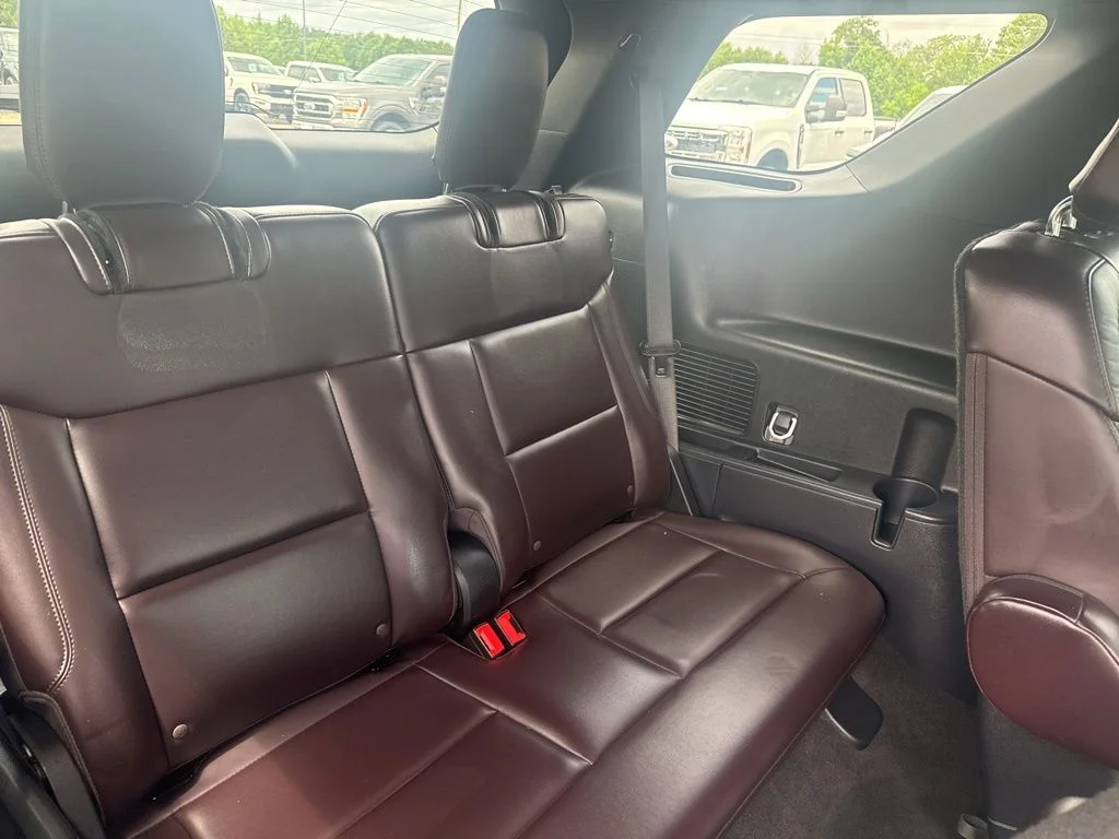Used 2025 Gray Ford Platinum image 16