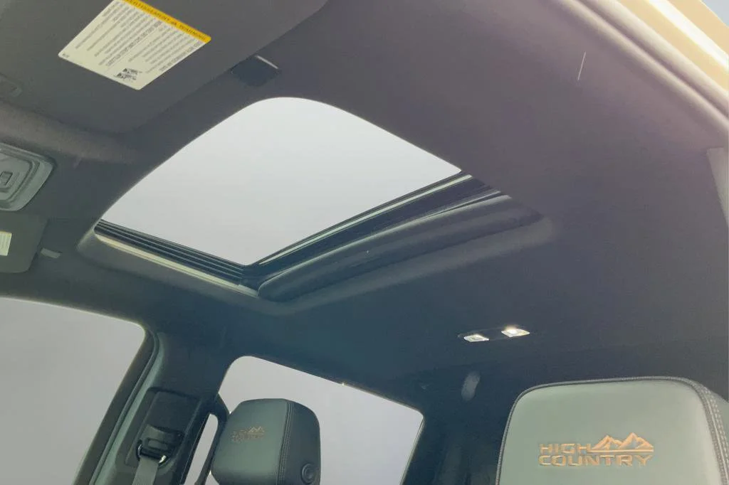 New 2026 Chevrolet Silverado 1500 High Country 4D Crew Cab