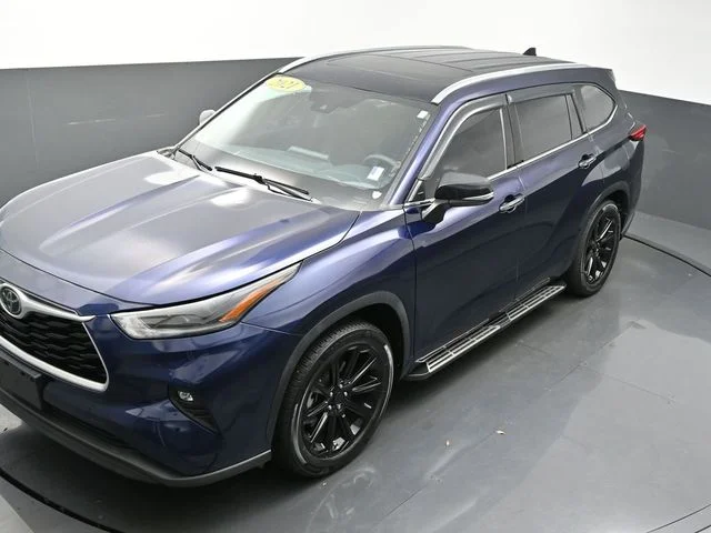 Used 2021  Toyota XLE image 42