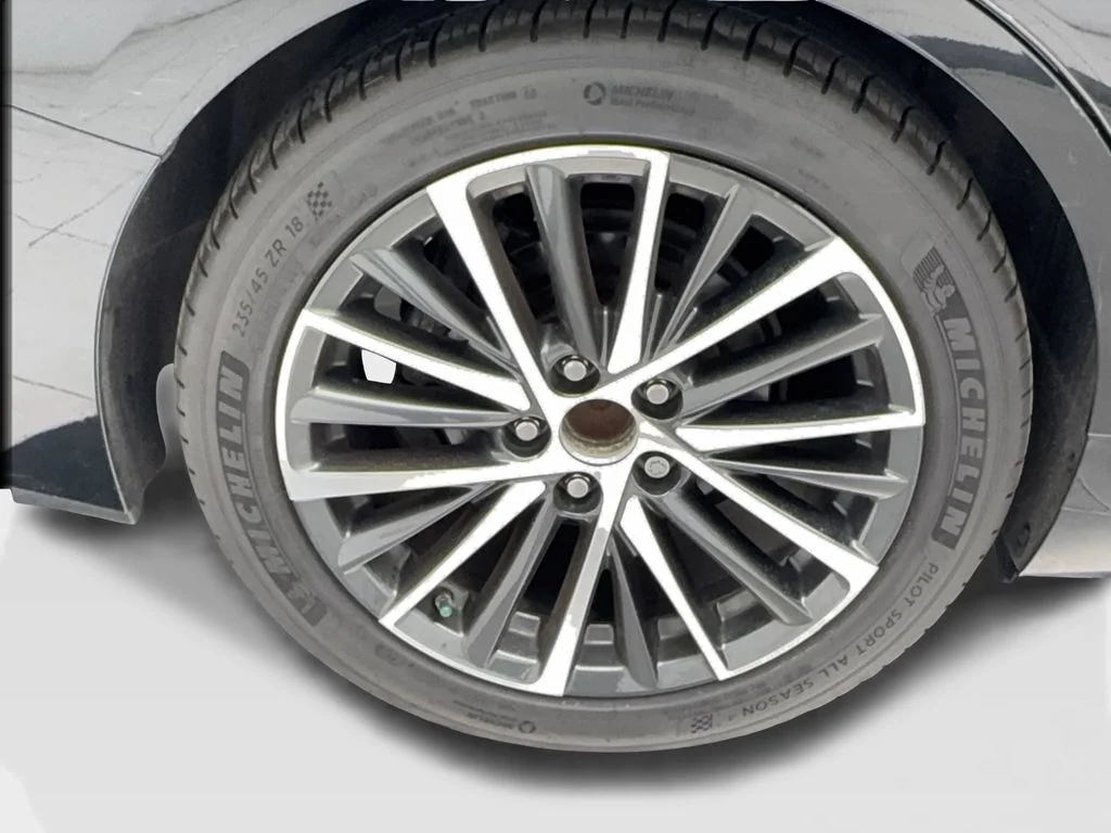 Used 2023 Black Lexus 350 image 16