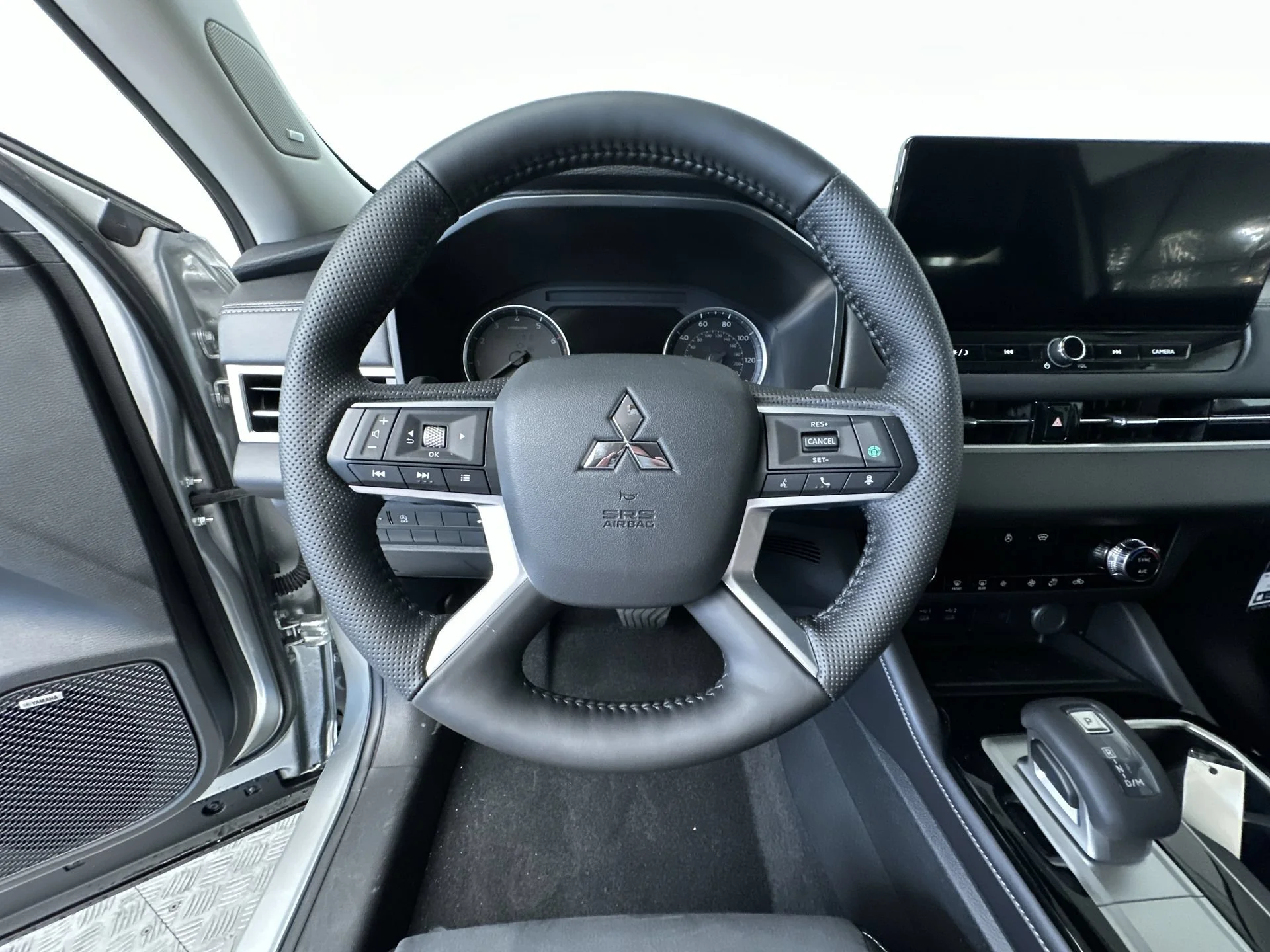 New 2026 Alloy Silver Metallic Mitsubishi SE image 16