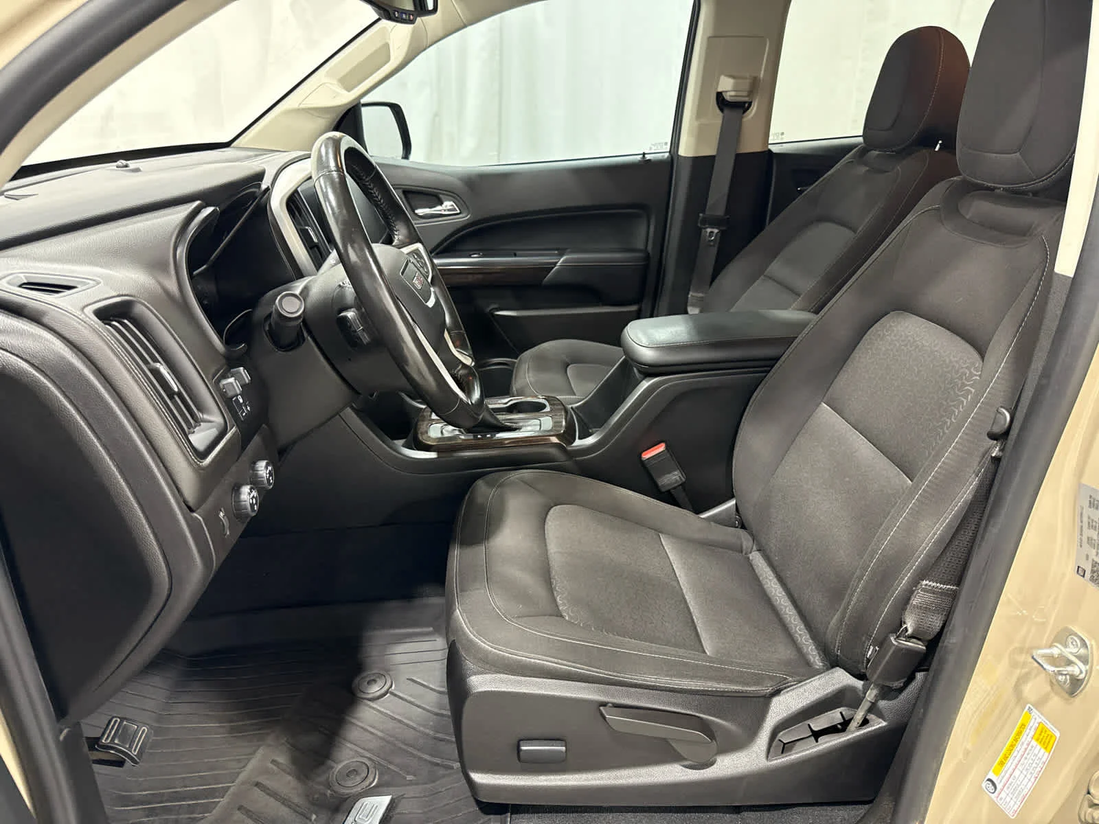 Certified Used 2022 Desert Sand Metallic GMC Elevation image 11