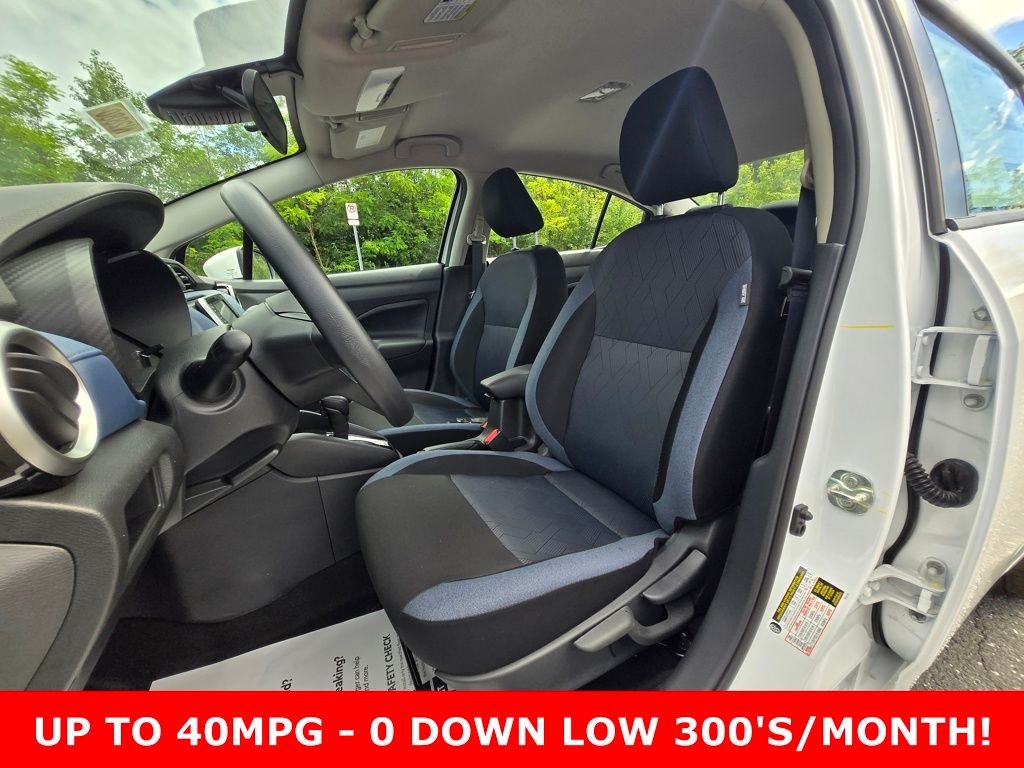 2025 Nissan Versa Sedan SV - Photo 9