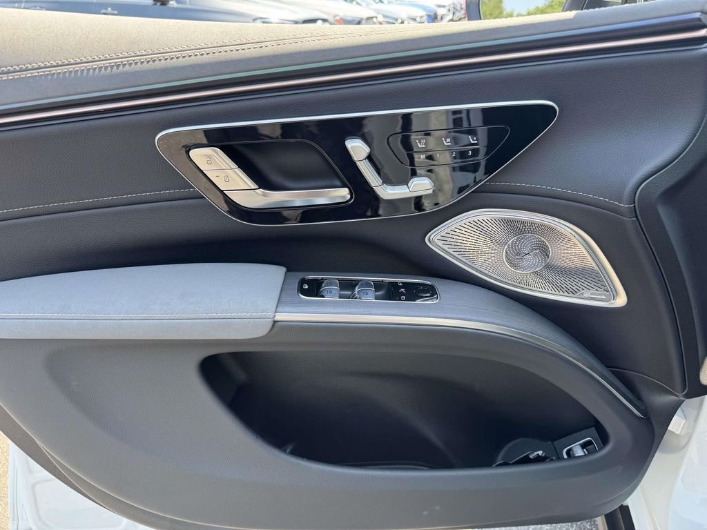 New 2026 Polar White Mercedes-Benz 400 image 17