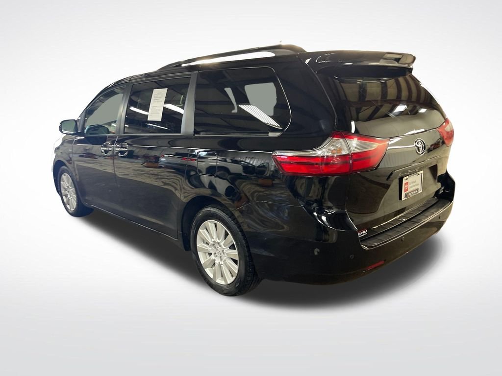 Certified Used 2017 Black Toyota XLE Premium image 3