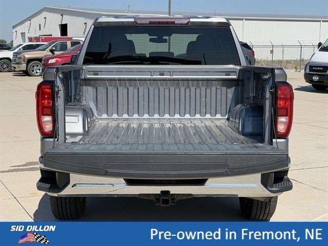 Used 2020 Satin Steel Metallic GMC SLE image 5