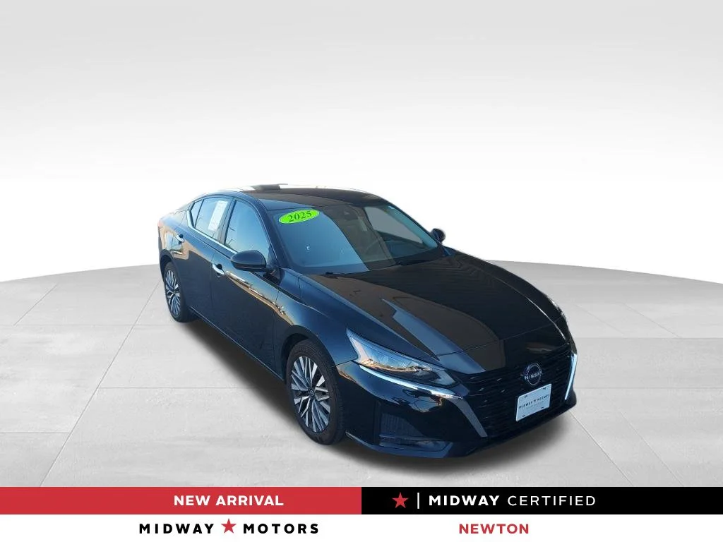 Used 2025 Black Nissan 2.5 SV image 1