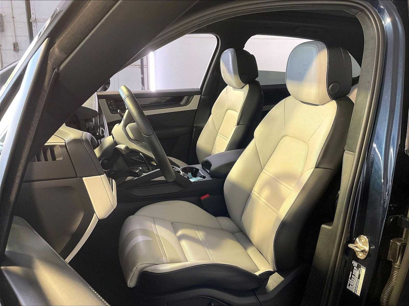 Pre-Owned 2026 Porsche Cayenne GTS
