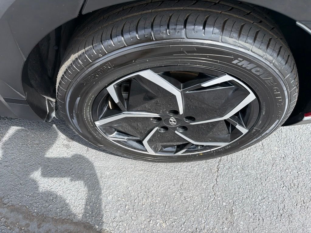 Used 2022 Blue Hyundai SEL image 11