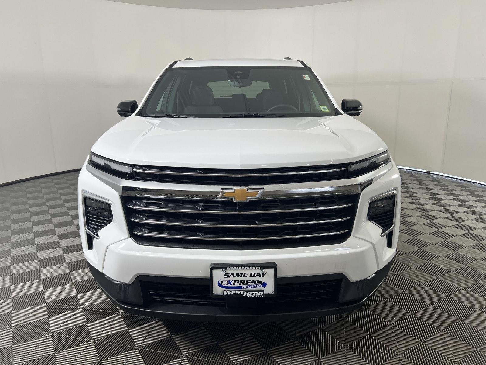 Used 2026 Summit White Chevrolet AWD LT image 31