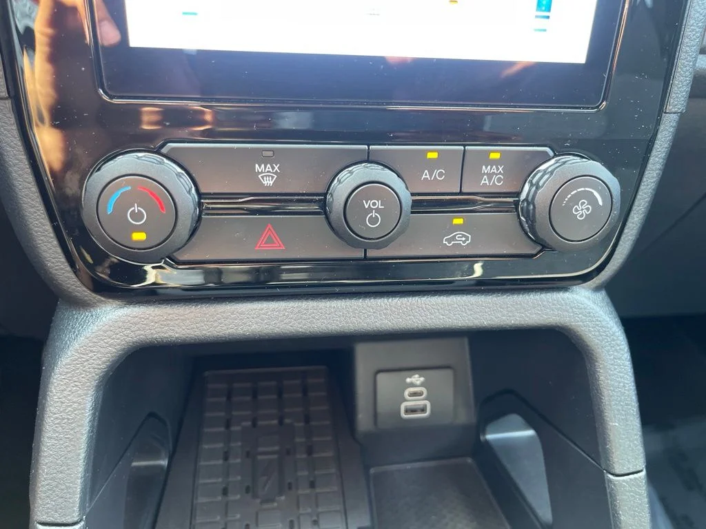 Certified Used 2024 Shadow Black Ford XLT image 24