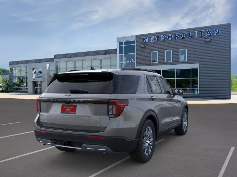 New 2026 Carbonized Gray Metallic Ford Active image 8