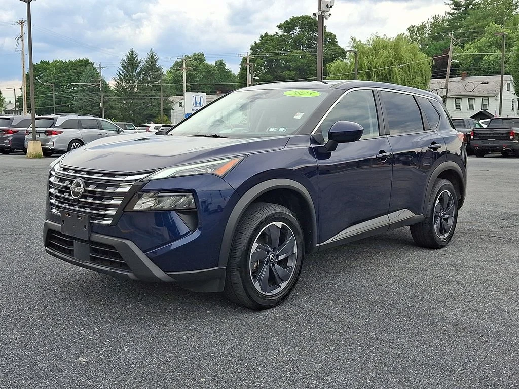 Used 2025 Blue Nissan SV image 3
