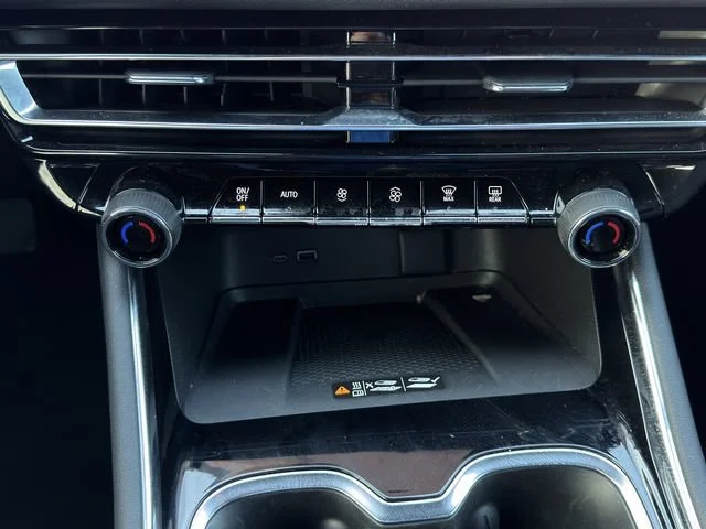 2026 Chevrolet Traverse LT - Photo 16