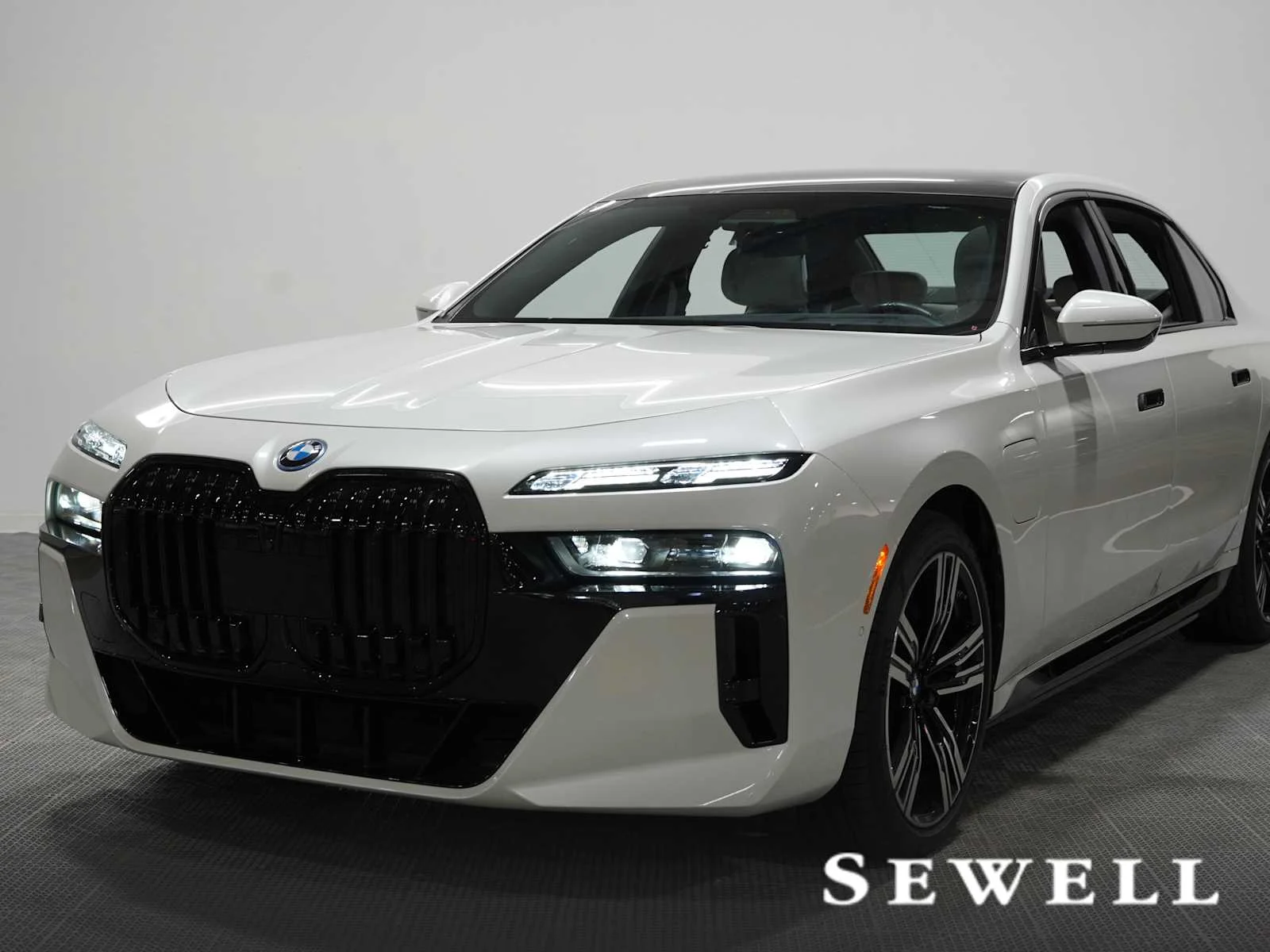 2024 BMW 7 Series 750e xDrive