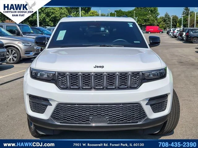 Certified Used 2024 White Jeep Altitude X image 4