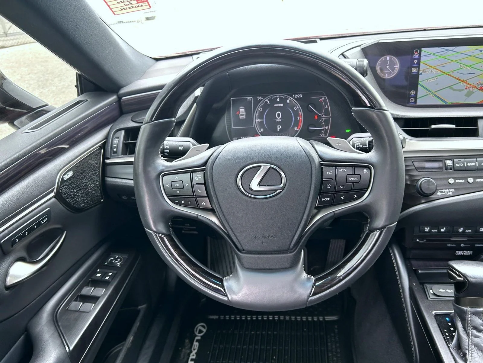 Used 2019 Red Lexus 350 Luxury image 11