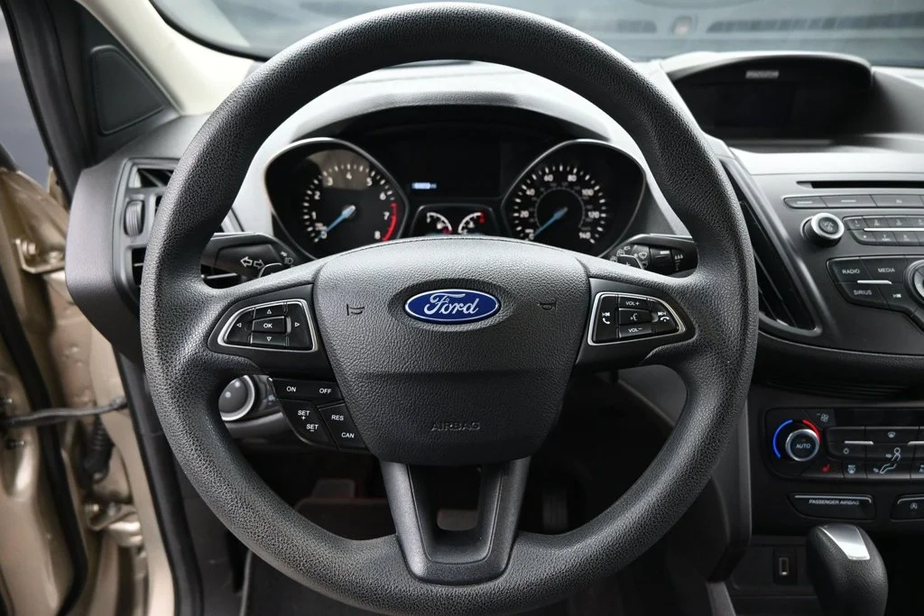 Used 2017 Gold Ford SE image 11