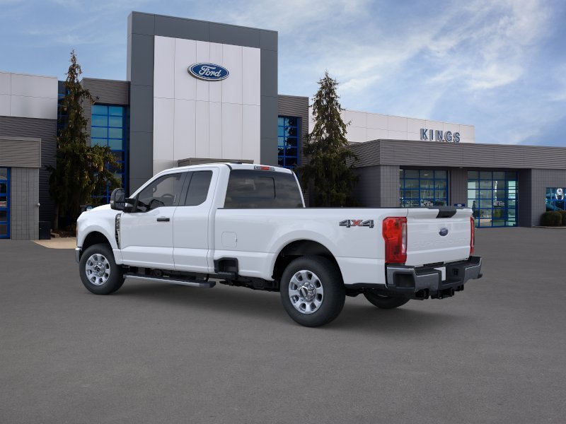 New 2024 Oxford White Ford F-350® XLT image 4