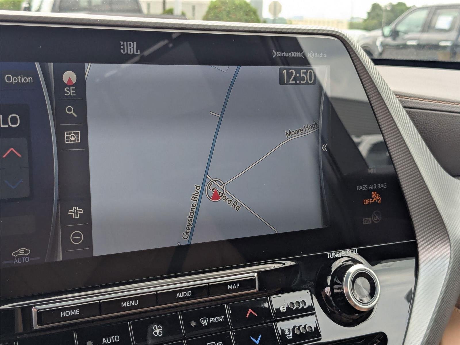Used 2022 Wind Chill Pearl Toyota Platinum image 20