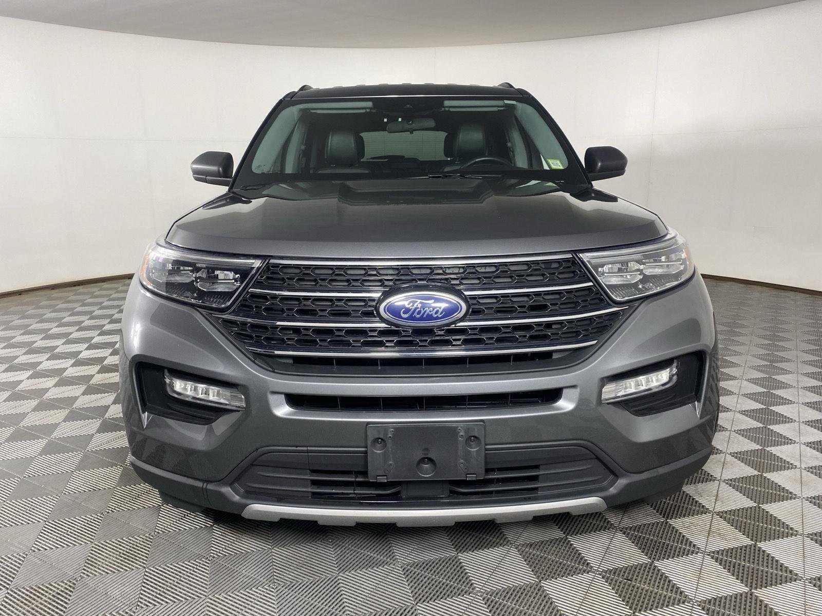Used 2023 Carbonized Gray Ford XLT image 5