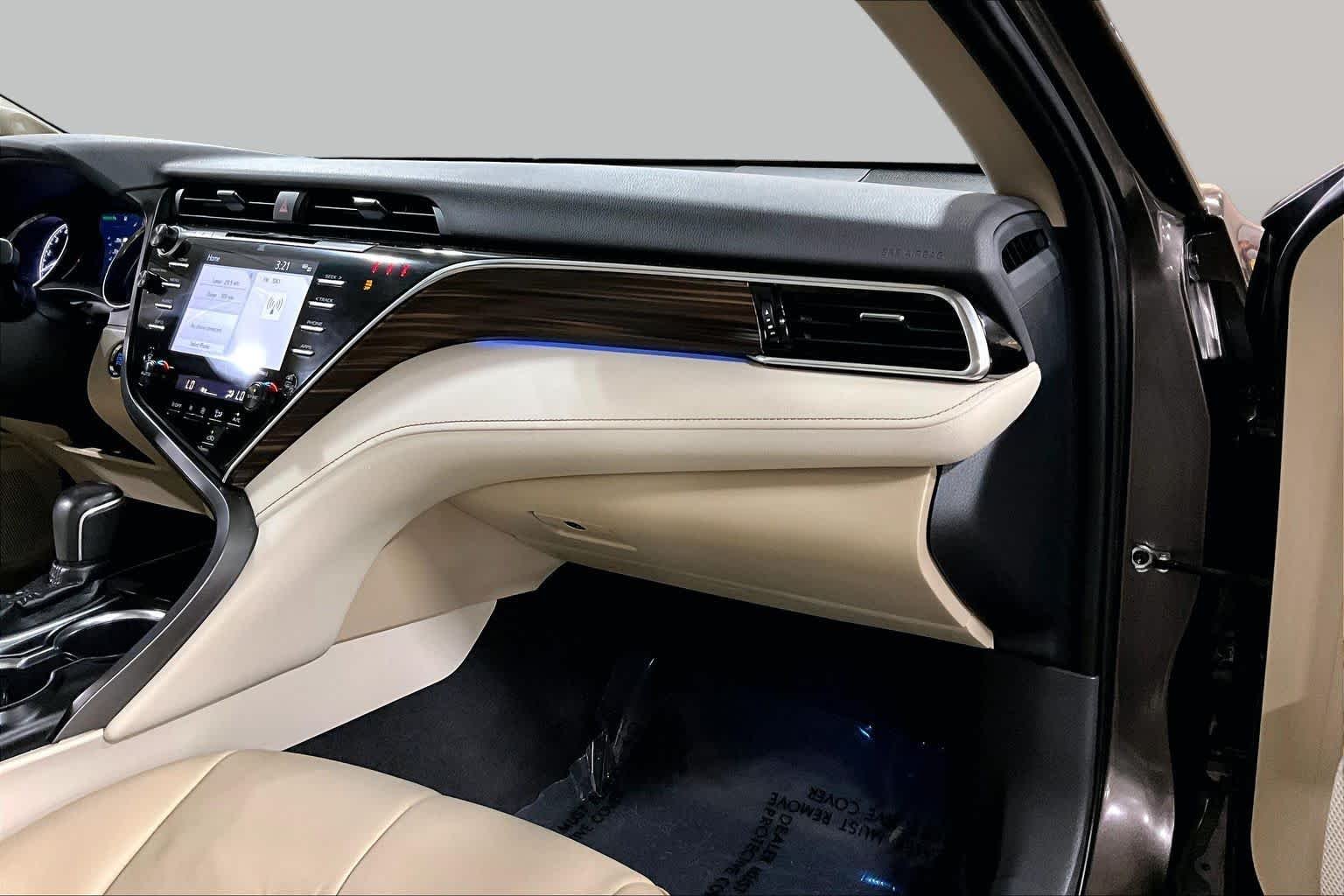 Certified Used 2018 Brown Stone Toyota XLE image 19