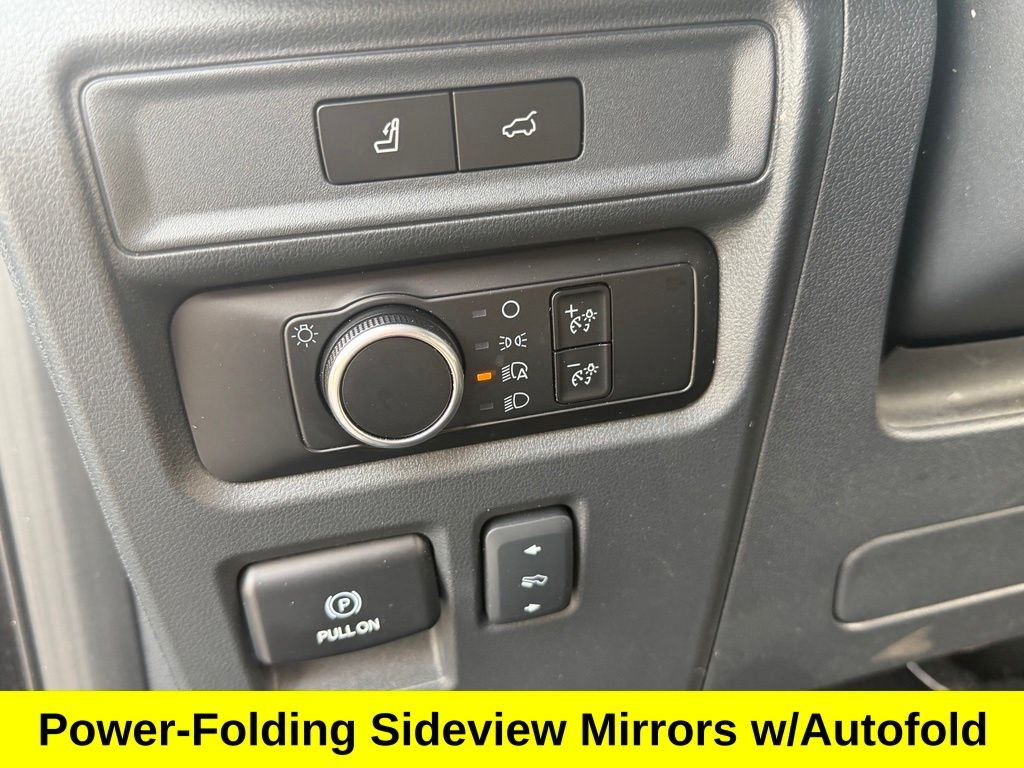 Used 2024 Black Metallic Ford XLT image 16