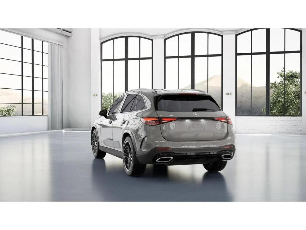 New 2027 White Mercedes-Benz GLC 300 image 27