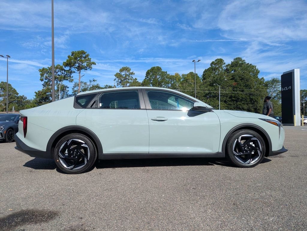 New 2026 Morning Haze Kia EX image 3